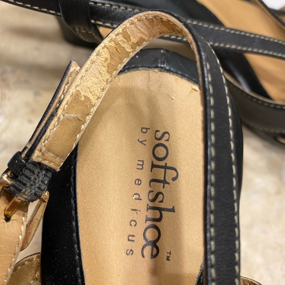 Softshoe by Medicus Black Leather Slingback Peep Toe Low Heel Sandals Sz 9.5 - Picture 13 of 16